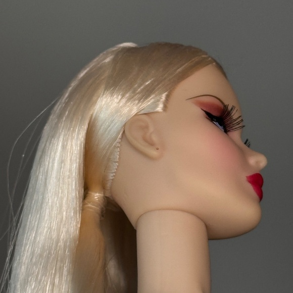 Fashion Doll Articulated Surrealist Gala Véronique Integrity Sinuhe Guzman FR IT - Picture 4 of 8